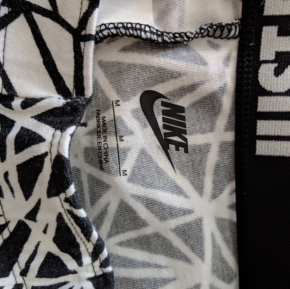 Nike leggings - Picture 2 of 3